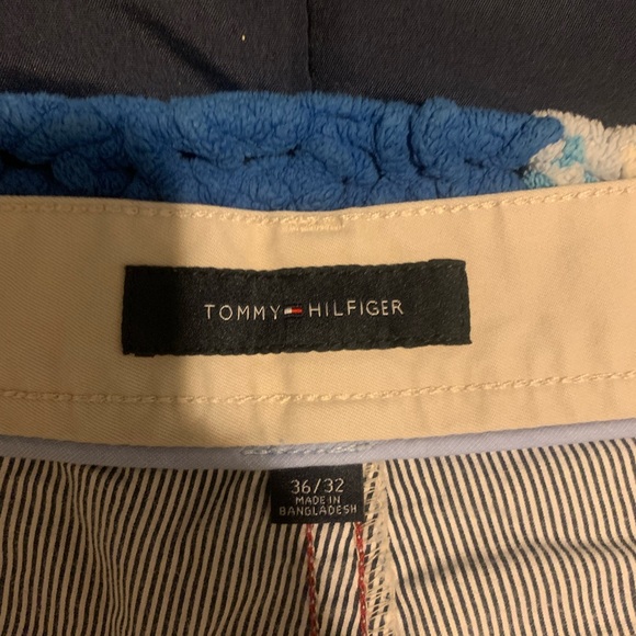 Tommy Hilfiger khaki pants - Picture 3 of 3